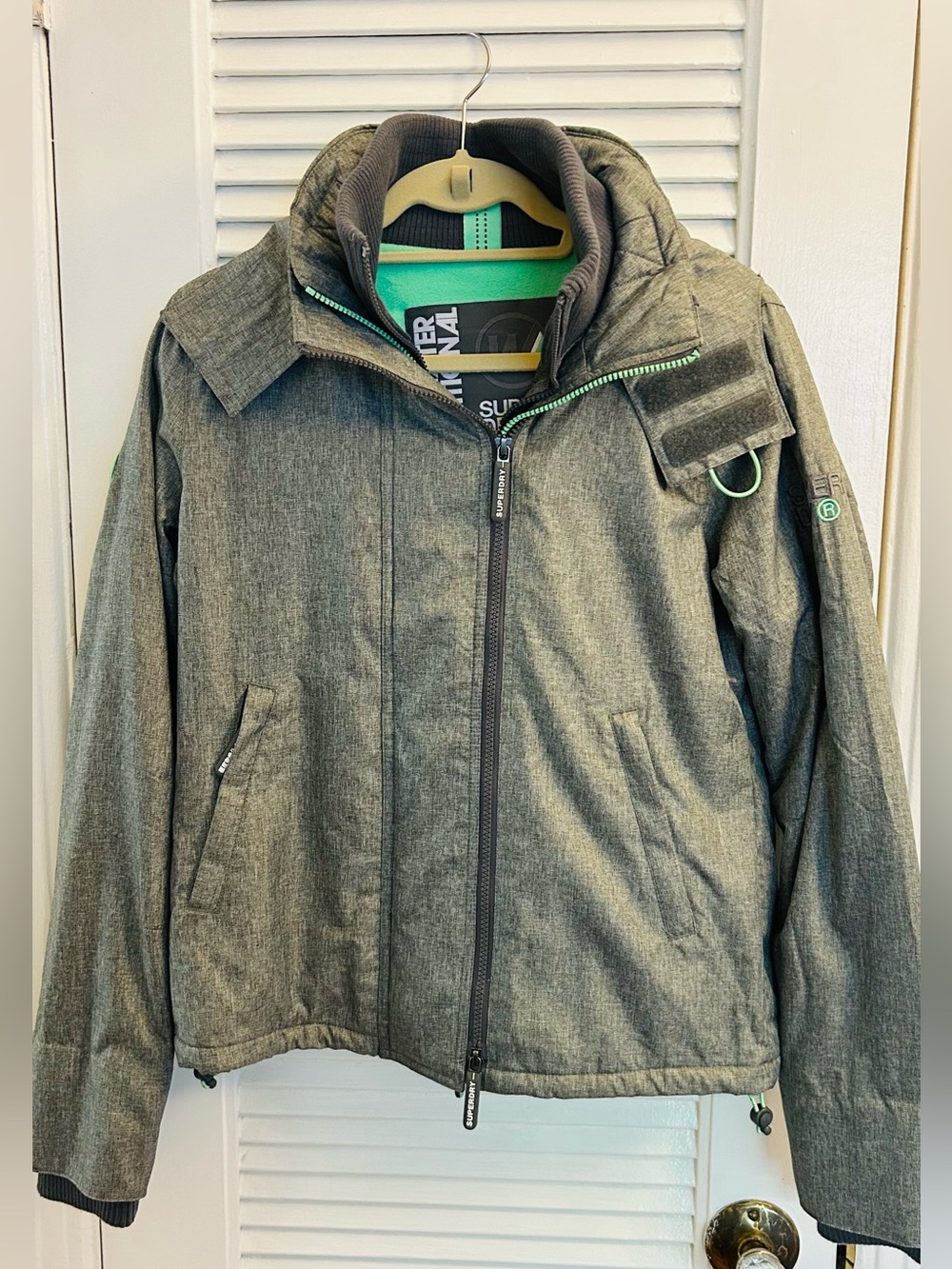 Women’s Gray Hooded Jacket - (super dry)